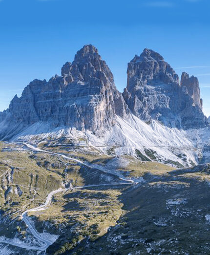 Dalle Tre Cime uno scenario unico sui cadini (in primo piano) e le Marmarole (sullo sfondo)