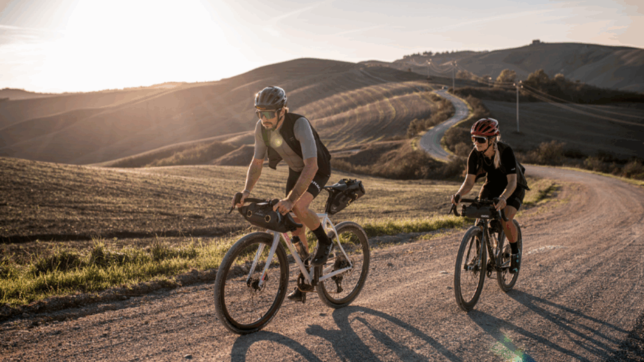 Gravel, bikepacking, viaggio, strade bianche, borse