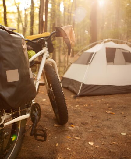 Corso Bikepacking, tenda e bici