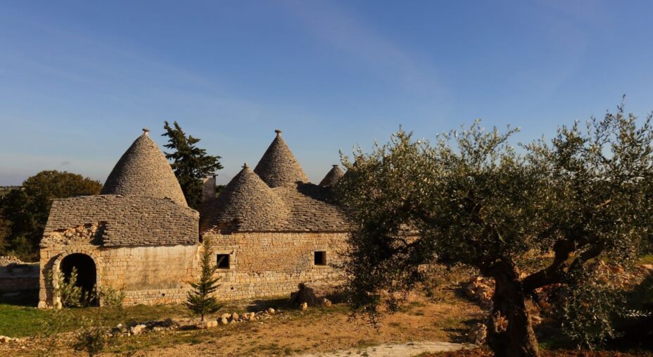 Ciclostorica Puglia, trulli