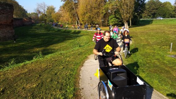 Festival Ciclista Lento a Ferrara, foddis guida la pedalata più lenta del mondo