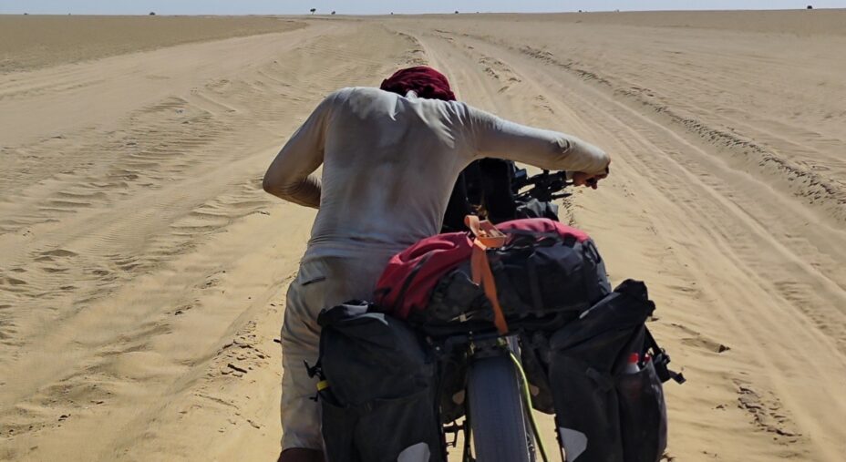 Lorenzo Barone nel deserto del Ciad