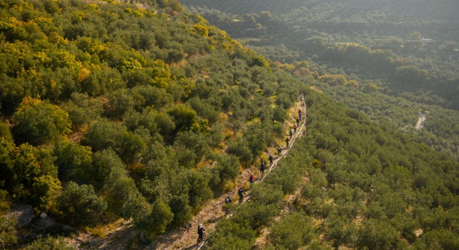 La Grande Pedalata, Trevi, ciclisti sulla fascia olivata