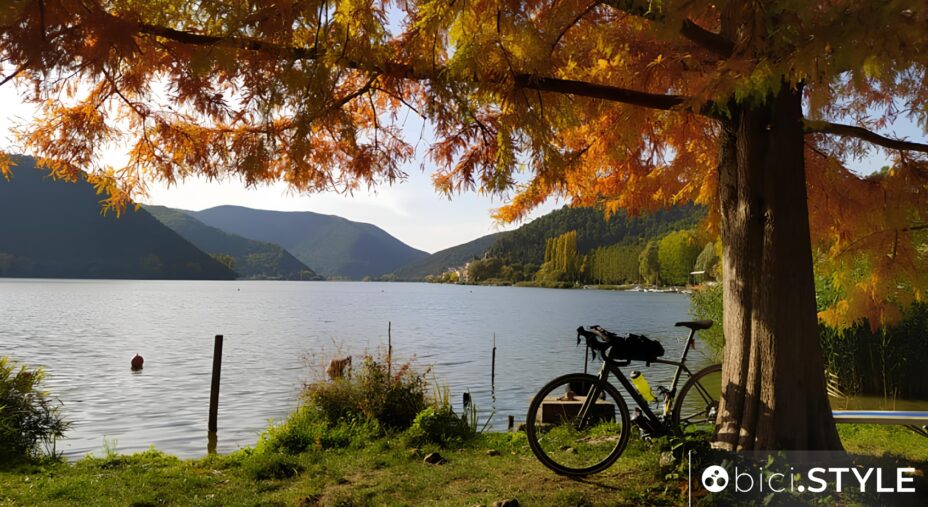 Lago di Piediluco, autunno