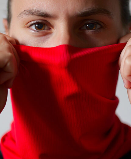 Lo scaldacollo di Elastic Interface® è stato prodotto con gli scarti delle lavorazioni