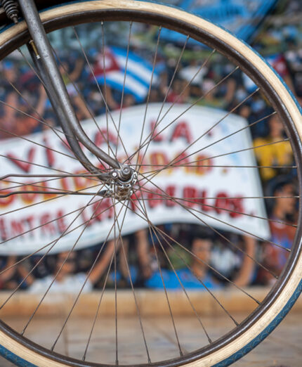 A Cuba la ciclostorica ha offerto un grande spettacolo, con molti scorci diversi dal solito