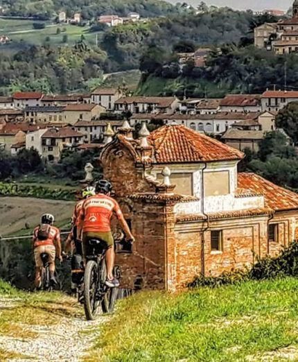 Sul sito Scapitta ha sviluppato molti tracciati, per l'Italia principalmente in Piemonte