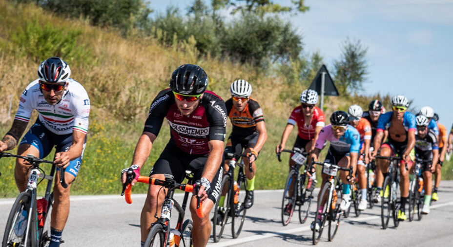 La Granfondo Leopardiana è una delle gare che, a causa della rottura, è stata annullata (foto Gasparrini)