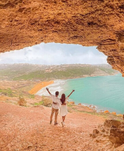 Malta è un paradiso da esplorare, tra spiagge, città ricche di storia e bellezze naturali come le grotte