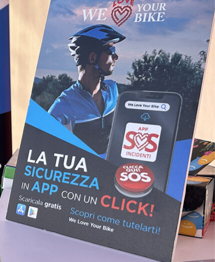 We Love Your Bike è stata presente alla 24h di Roma con un proprio stand e il supporto a due partecipanti