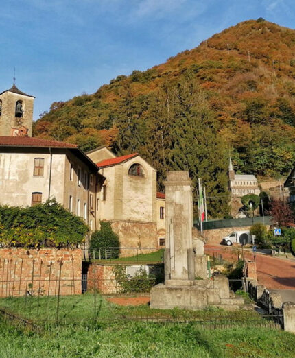 Il caratteristico borgo varesino di Ganna (percorso e foto Giu003)