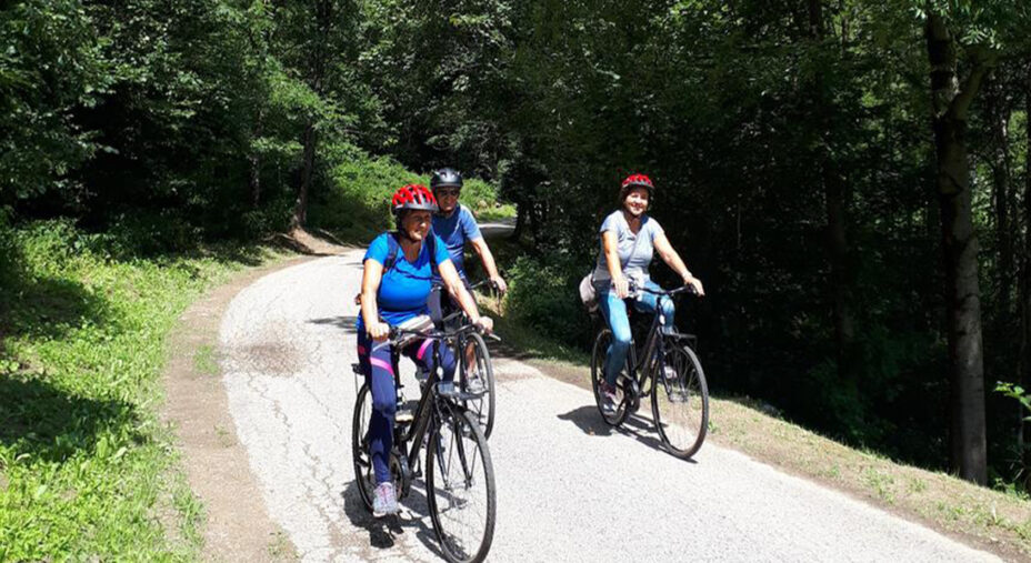 Cicloturisti vari