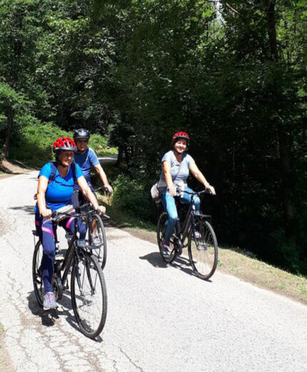 Cicloturisti vari
