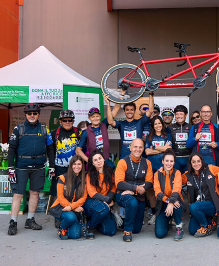 Charity Bike Tour 2025, viaggio in bicicletta per raccogliere fondi per la fibrosi cistica