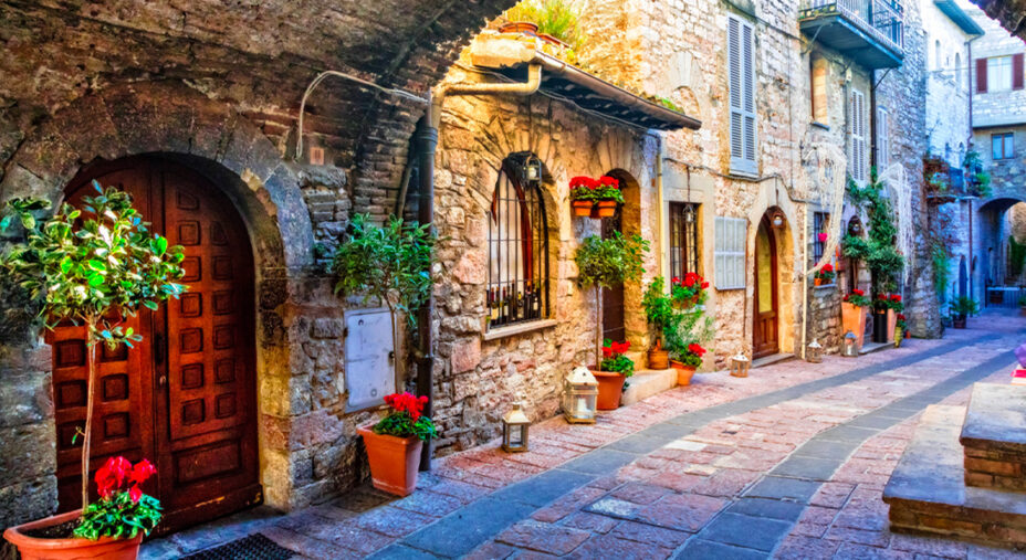 Cammino Francescano della Marca, da Assisi ad Ascoli Piceno, (depositphotos.com)