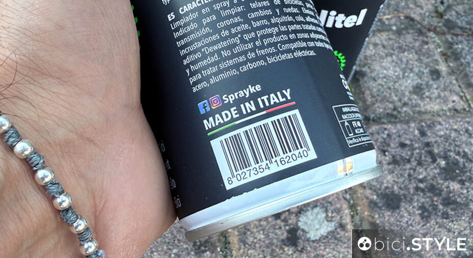 Il detergente spray pratico e funzionale è Pulitel di Spryke