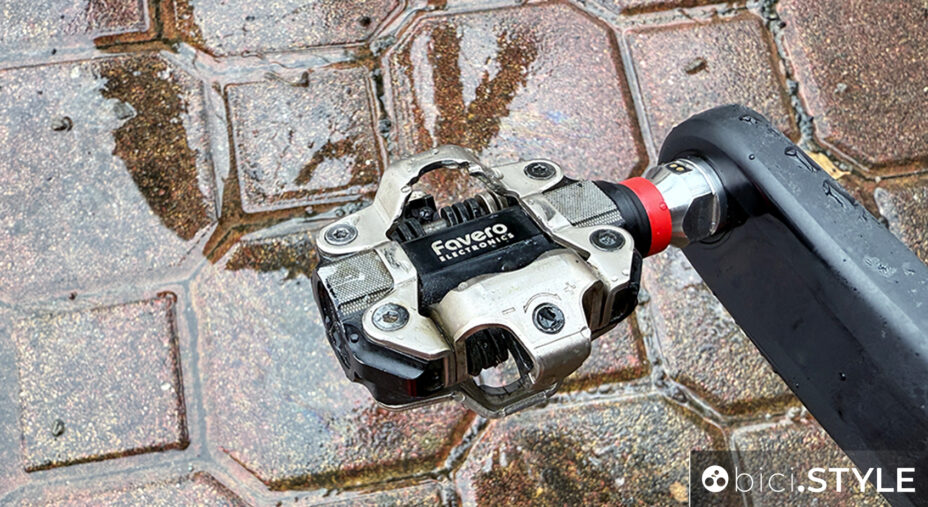 Il detergente spray pratico e funzionale è Pulitel di Spryke