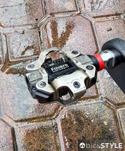 Il detergente spray pratico e funzionale è Pulitel di Spryke