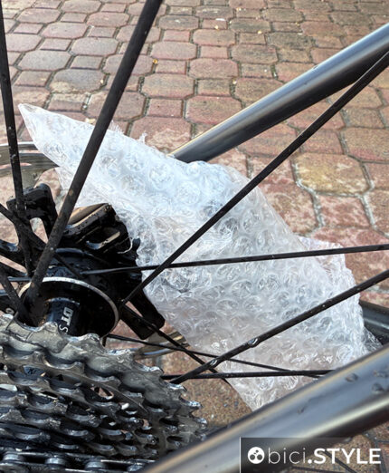 Il detergente spray pratico e funzionale è Pulitel di Spryke