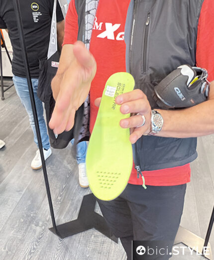 Gregarius Adventure, le nuove calzature off-road di Q36.5. Senza estremizzazioni, tanto comfort, senza perdere di vista la termoregolazione