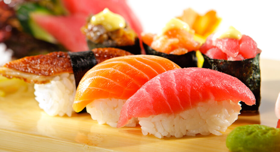 Il pesce crudo apporta proteine ad alto valore biologico e acidi grassi omega-3 (depositphotos.com)