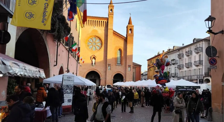 Alimentazione, tartufo, benessere, Fiera di Acqualagna (immagine Il Resto del Carlino)