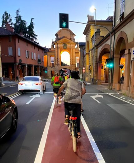Bologna Città 30, corsia ciclabile