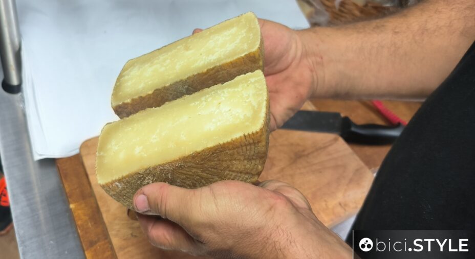 Ciclovie della Transumanza in Abruzzo, Pecorino di Farindola