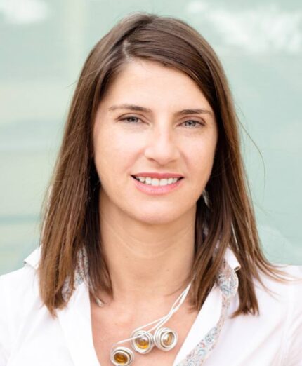 MetLife, Laura Balla