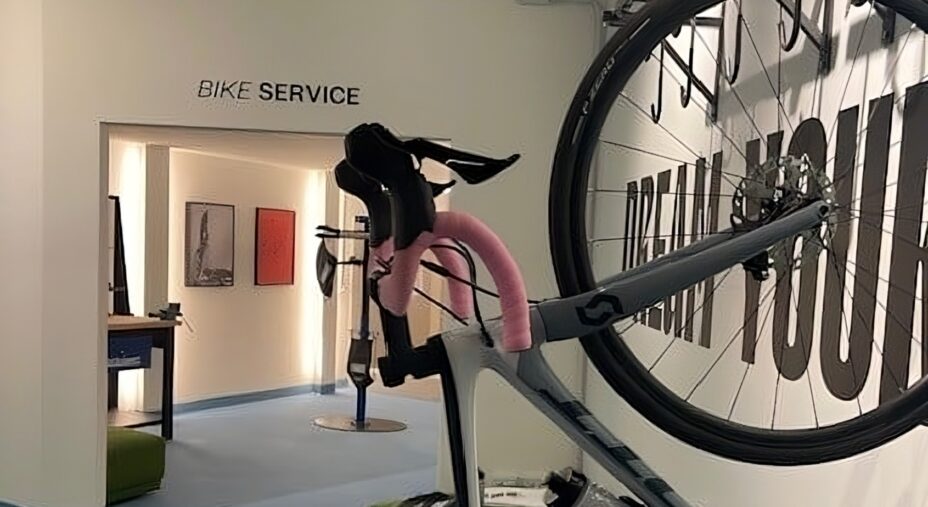 Charlie Hotel Pesaro, bike room