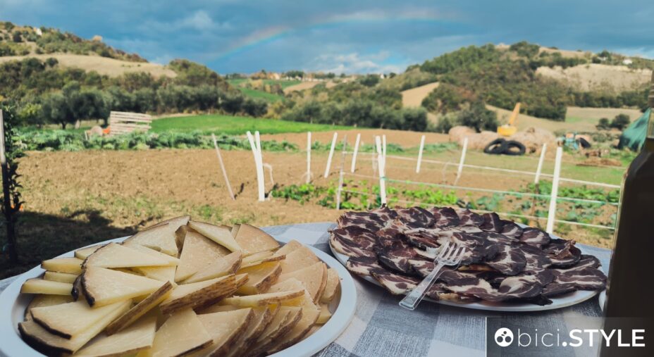 Ciclovie della Transumanza in Abruzzo, salumi e formaggi