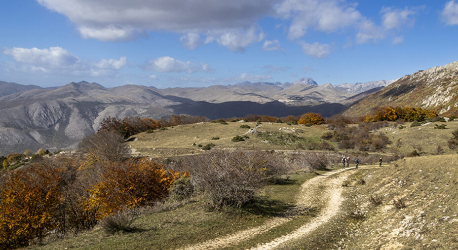Ciclovie Transumanza, panorama col Gran Sasso foto Giorgio Liddo