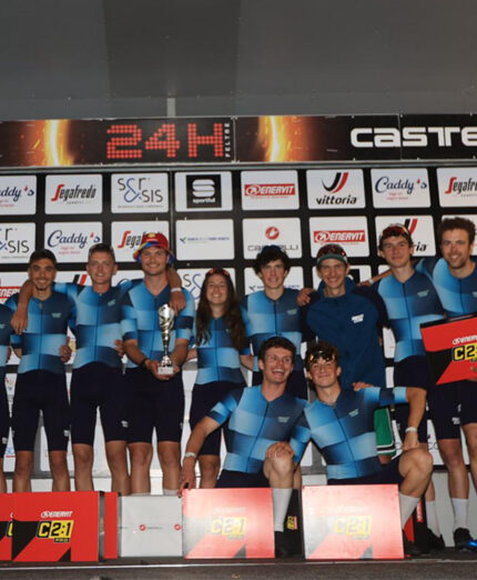 Alla sfida feltrina gareggiano non solo le squadre, ma anche corridori solitari impegnati per 24 ore