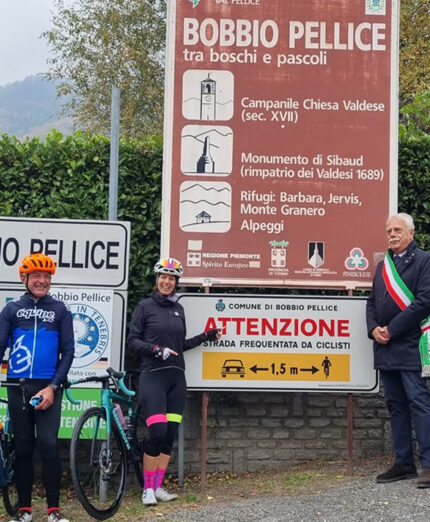 Nel Pinerolese a fine ottobre, sono stati apposti 29 cartelli in 15 comuni per richiamare l'attenzione degli automobilisti