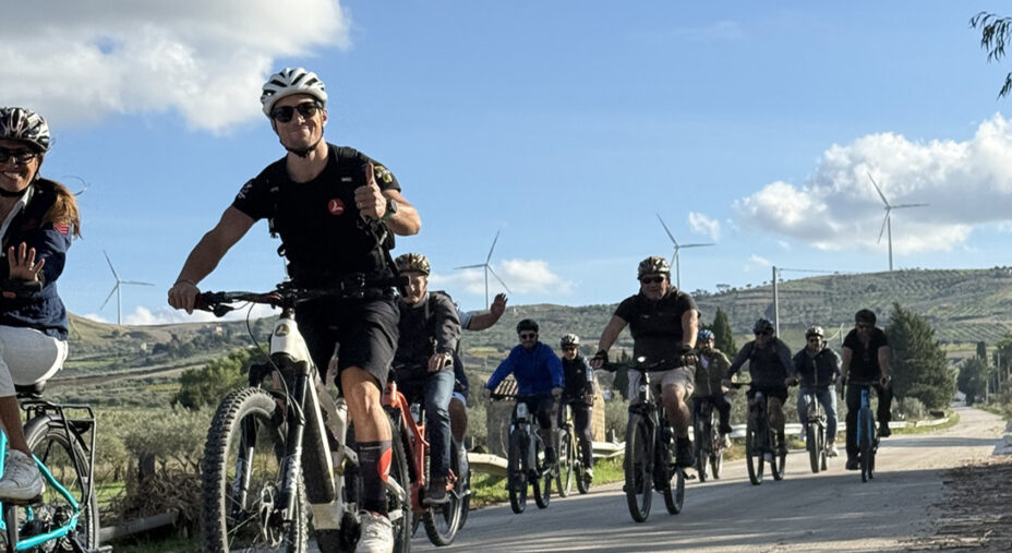 Successivamente una bellissima pedalata nel territorio ericino, passando per borghi magici