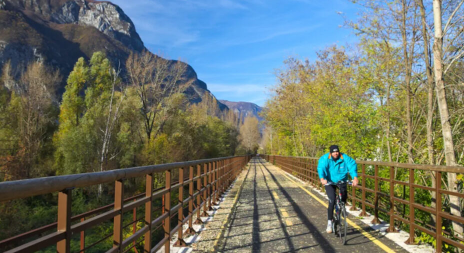 La posizione della struttura è a pochi passi dalla Ciclovia Alpe Adria, Oscar del Cicloturismo 2024