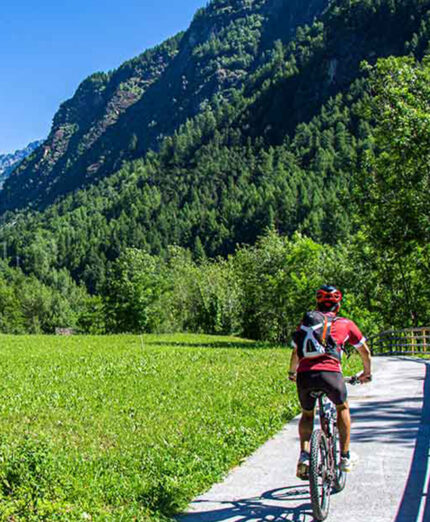 Fra le attrattive del territorio c'è sicuramente la sua varietà di scenari, tutti contraddistinti però dal verde