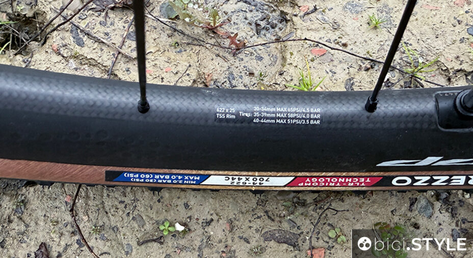 Vredestein Aventura Grezzo, il tubeless gravel che morde