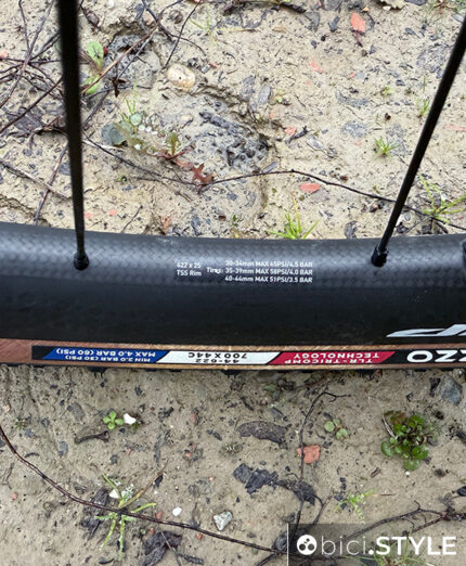 Vredestein Aventura Grezzo, il tubeless gravel che morde