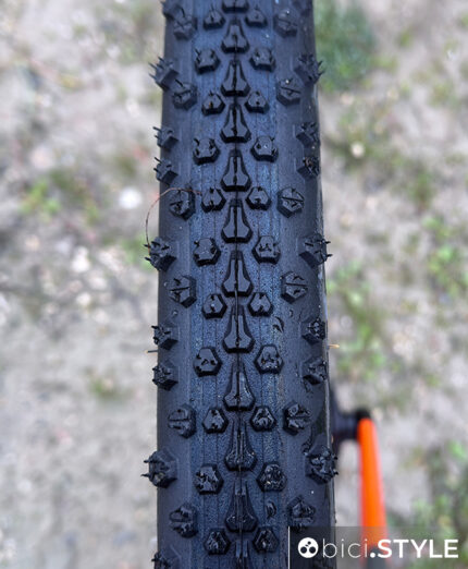 Vredestein Aventura Grezzo, il tubeless gravel che morde