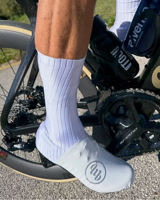 Moreno Moser, posizione delle tacchette, biomeccanica (immagine Instagram)