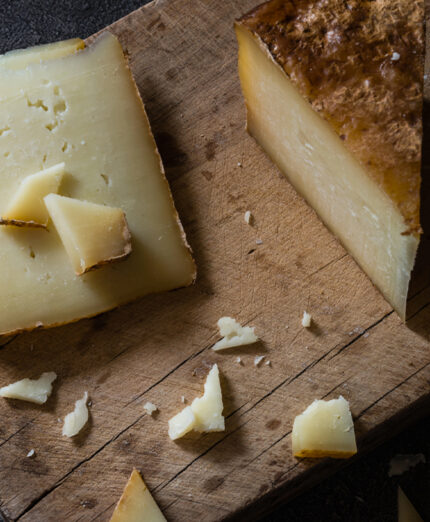 Il pecorino stagionato ha una densità nutrizionale molto elevata e la quasi totale assenza di lattosio (depositphotos.com)