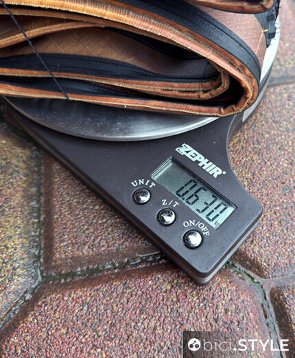 Vredestein Aventura Grezzo, il tubeless gravel che morde