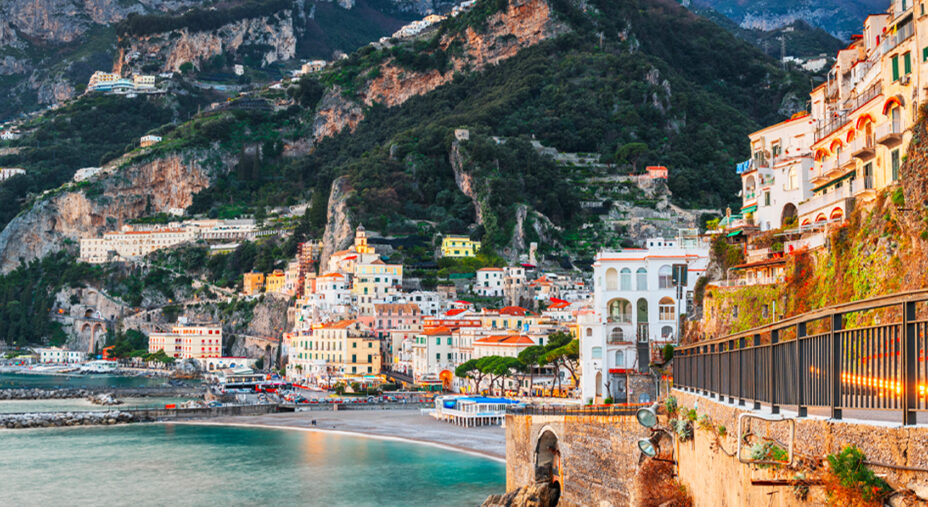 Proprio nel 1997, a Costiera Amalfitana è stata inserita nel Patrimonio dell'Unesco (depositphotos.com)