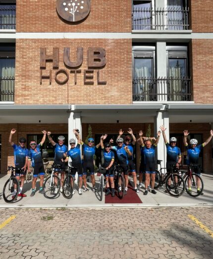 Hub Bike Hotel Gubbio, ciclisti all'ingresso