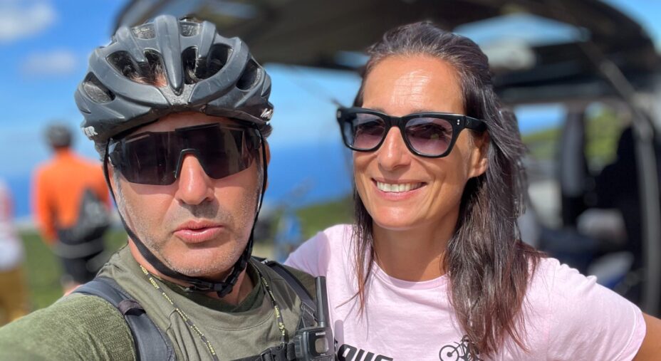 Eolienbike, Antonio Buccafusca è la guida, la sua compagna Sacha si occupa della logistica