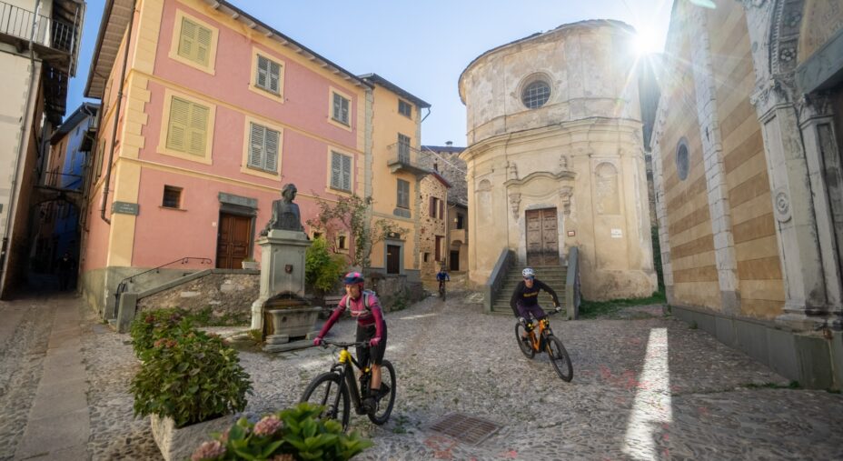 Bici in Riviera, famiglia in mtb