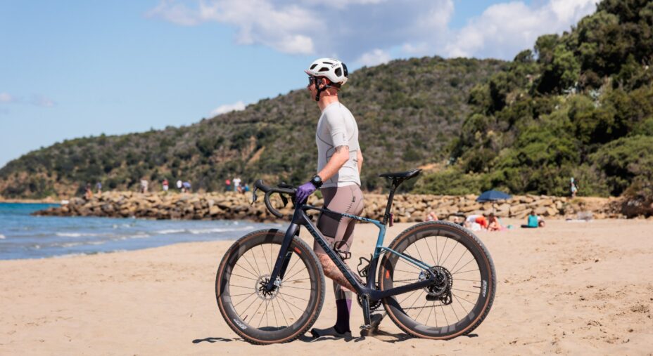 Unpaved Roads Punta Ala, gravel in spiaggia