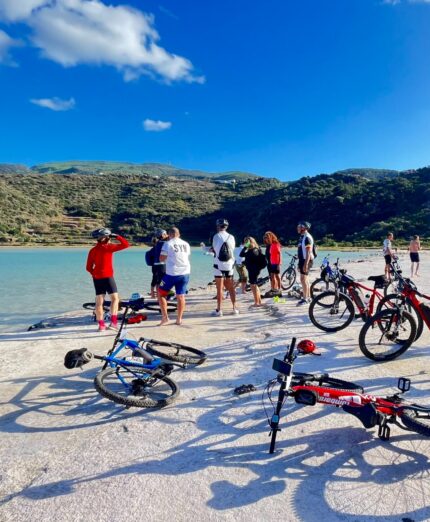 Eolienbike, cicloturisti sulle spiagge di Pantelleria