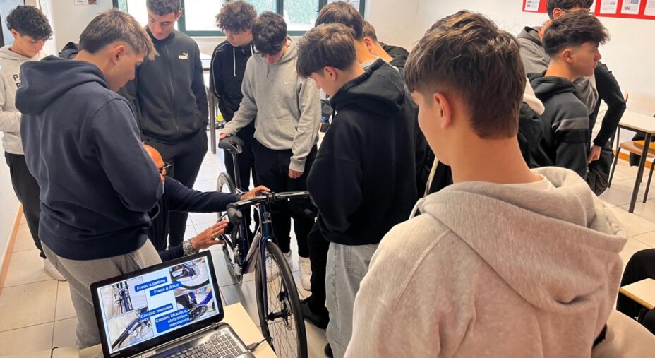 I mestieri della bici, Fiab Marsciano, classe, aula, scuola